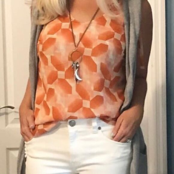 CAbi PINWHEEL SLEEVELESS TOP/TANK L New! Beautiful peach/pink & brick color. - Picture 1 of 12